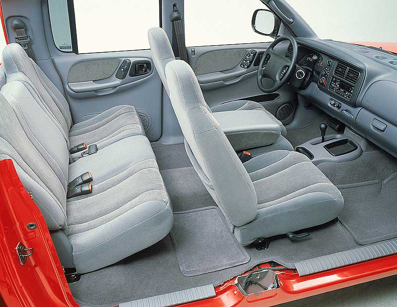 CanadianDriver » Dodge » Test Drive: 2002 Dodge Dakota Sport Quad Cab 4X4