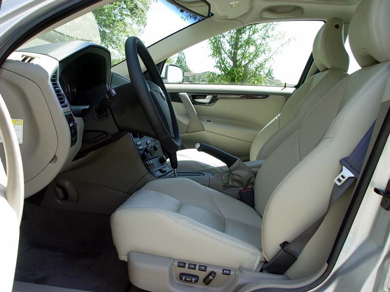 Volvo V70r Interior. in the V70 R-design option